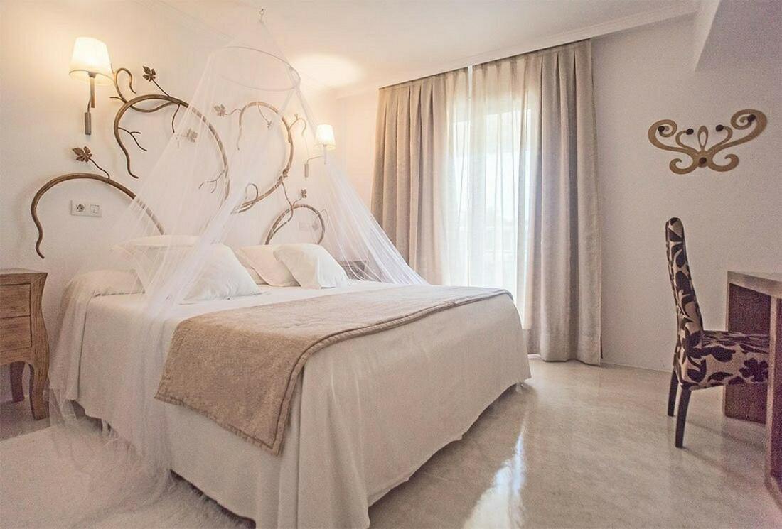 Hotel Sa Volta Es Pujols Bagian luar foto